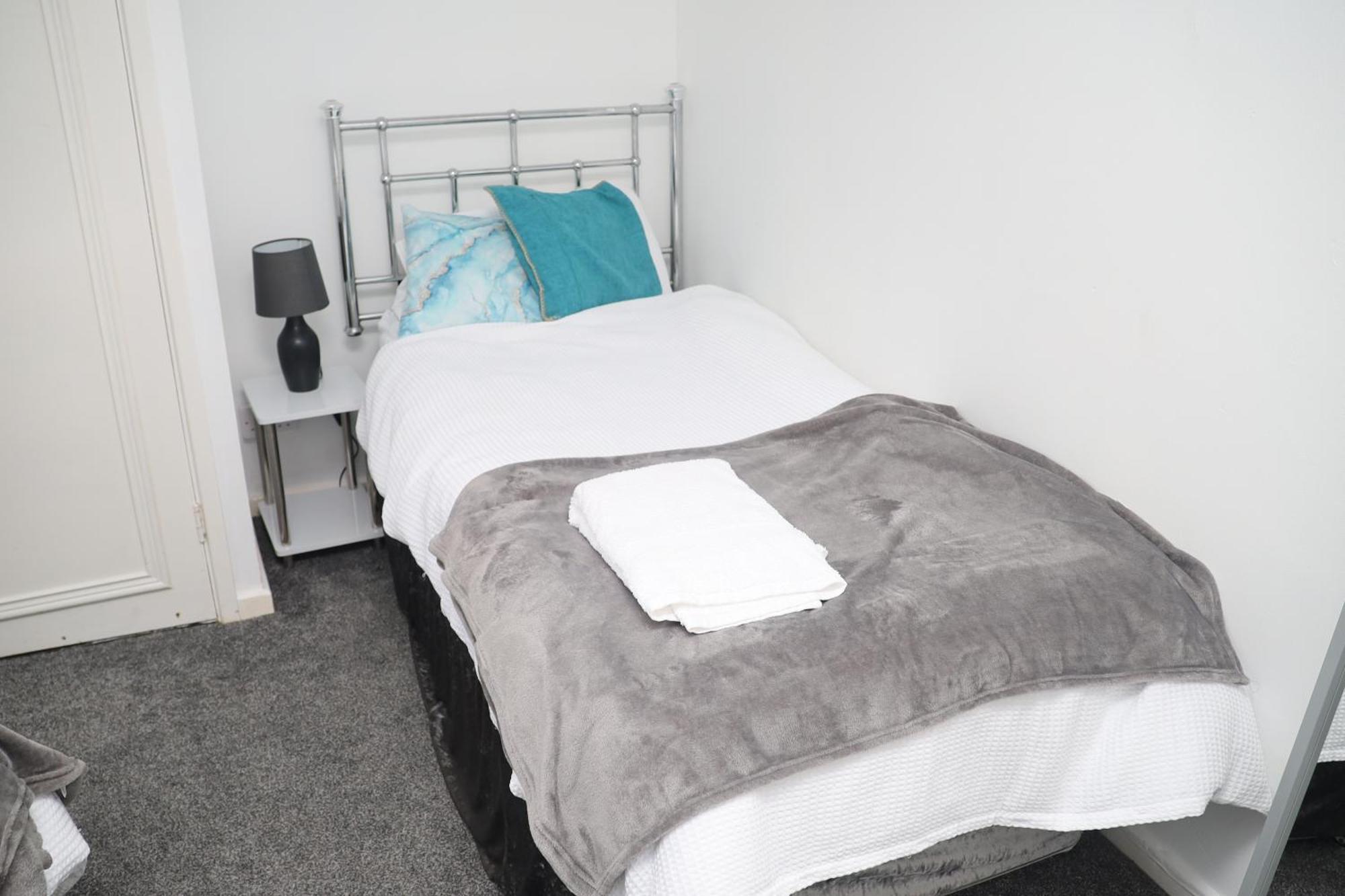 Superb 3 Bedroom Flat In Stafford Exterior foto