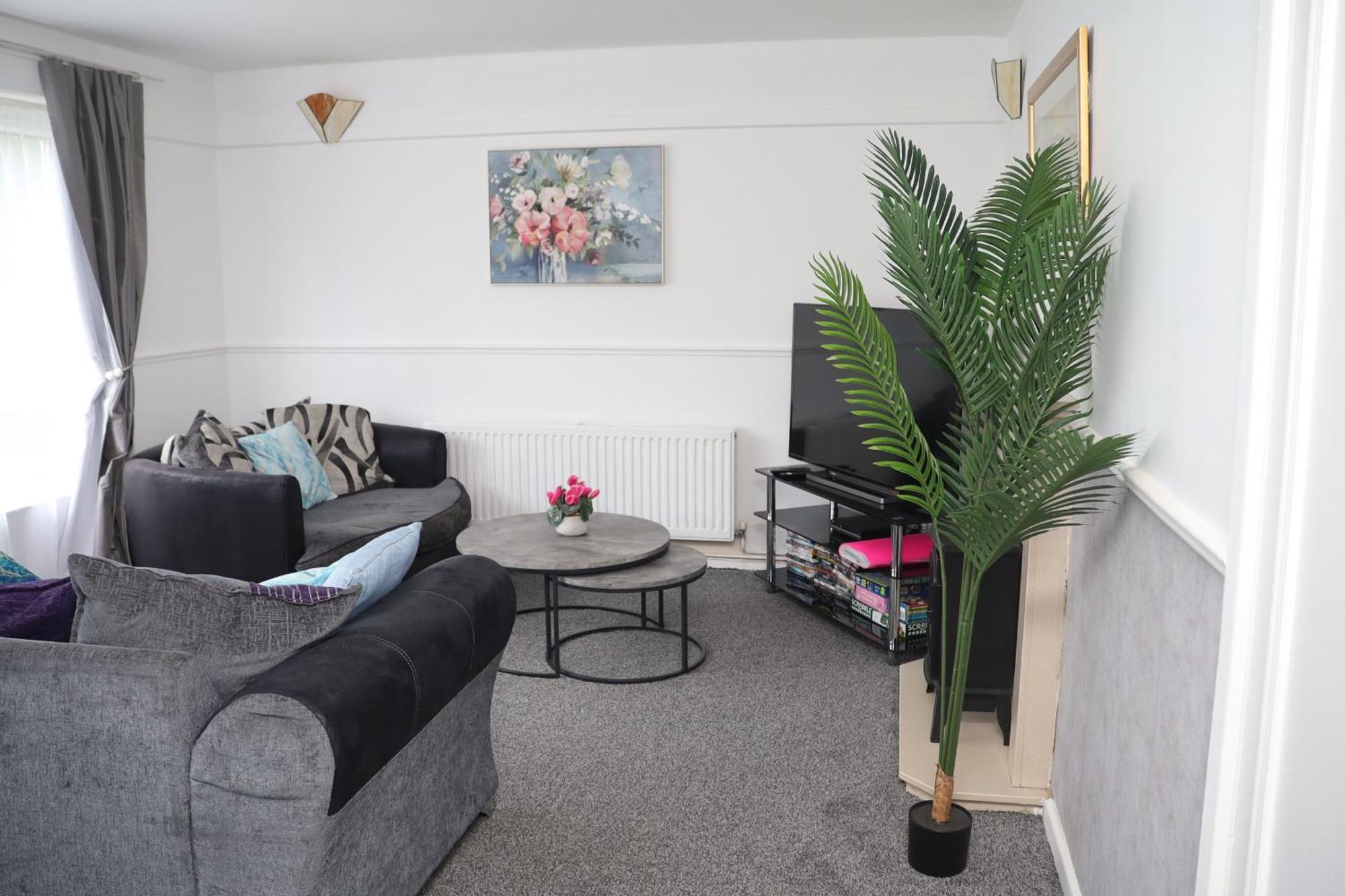 Superb 3 Bedroom Flat In Stafford Exterior foto