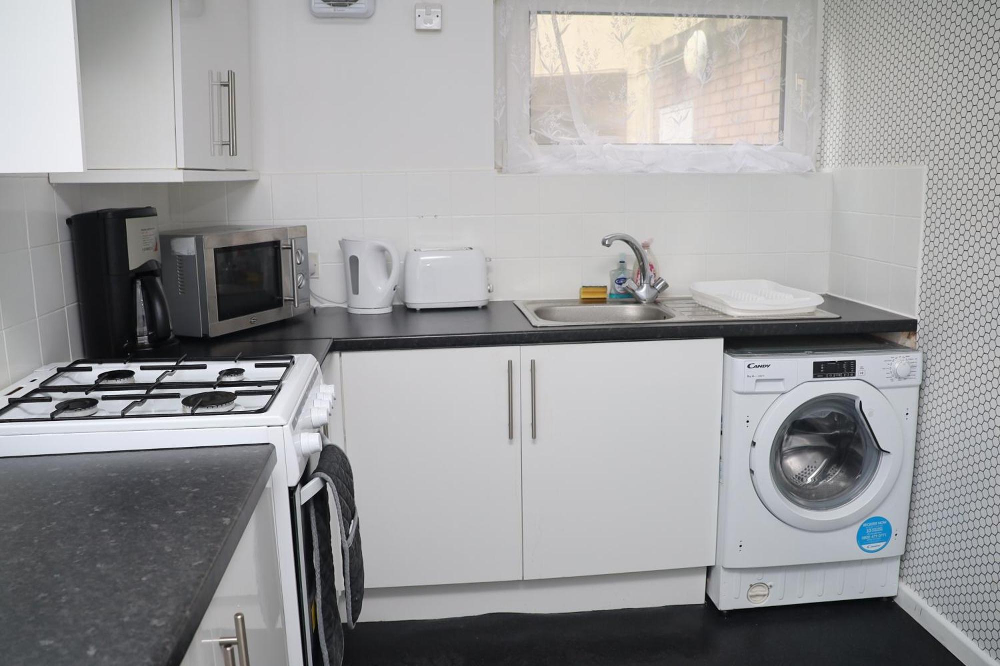 Superb 3 Bedroom Flat In Stafford Exterior foto