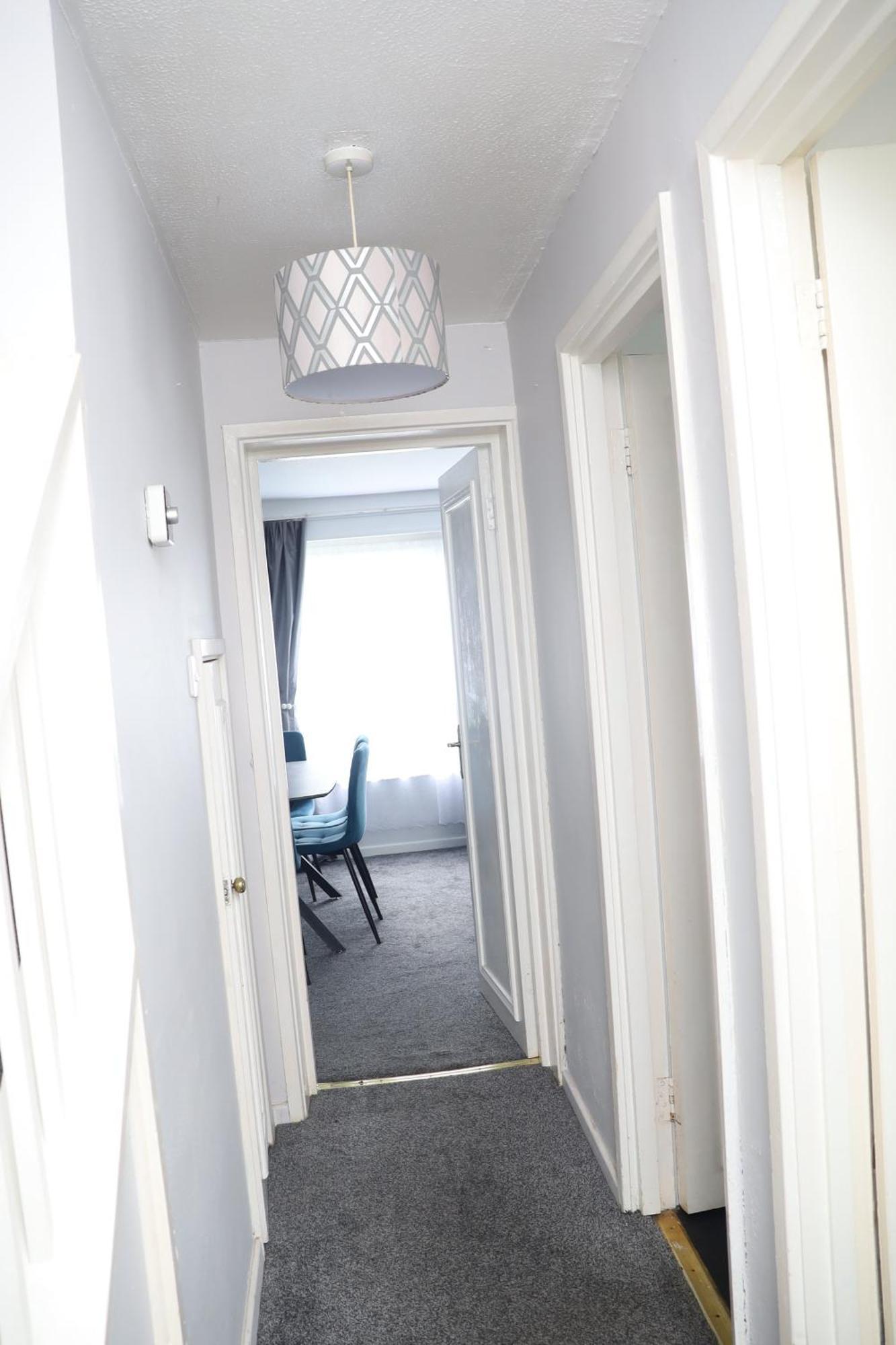 Superb 3 Bedroom Flat In Stafford Exterior foto